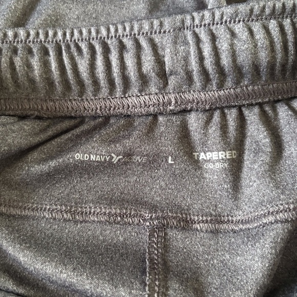 Old Navy Gray Sweatpants Active tapered go-dry in size L - Picture 6 of 6